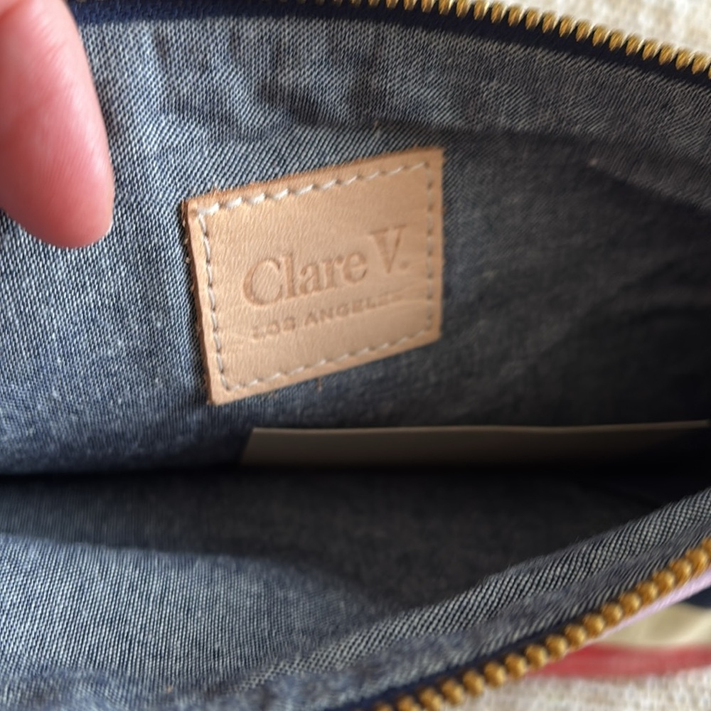 Adorable Clare V Clutch - Picture 4 of 6